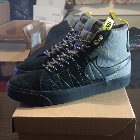 Nike SB Zoom Blazer Mid PRM Acclimate Cool Grey Yellow Strike Mens 9.5 Womens 11 - Picture 2 of 9